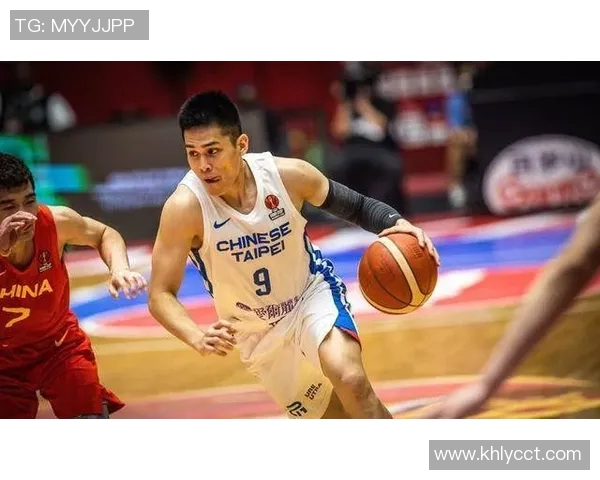 陈盈骏全场状态低迷14投仅4中末节遭遇违体犯规失去进攻机会