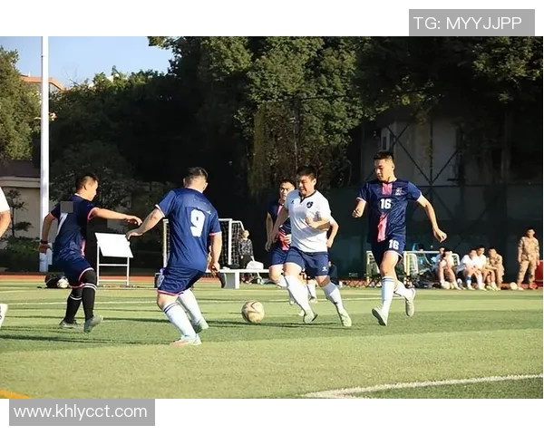 伊朗男足与韩国男足激战正酣谁将赢得这场亚洲足球巅峰对决